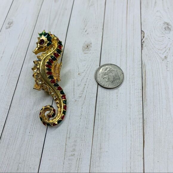 Gold Enameled Crystal Sea Horse Brooch - Picture 1 of 3